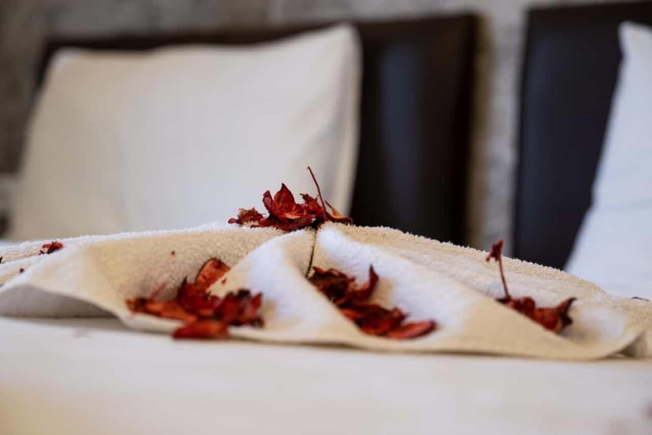 Ikarus Hotel Kuşadası Ngoại thất bức ảnh